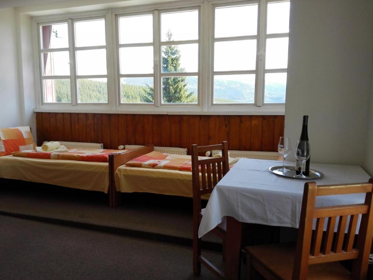 Horska Chata Sedmidoli Hotel Špindlerŭv Mlýn Eksteriør billede