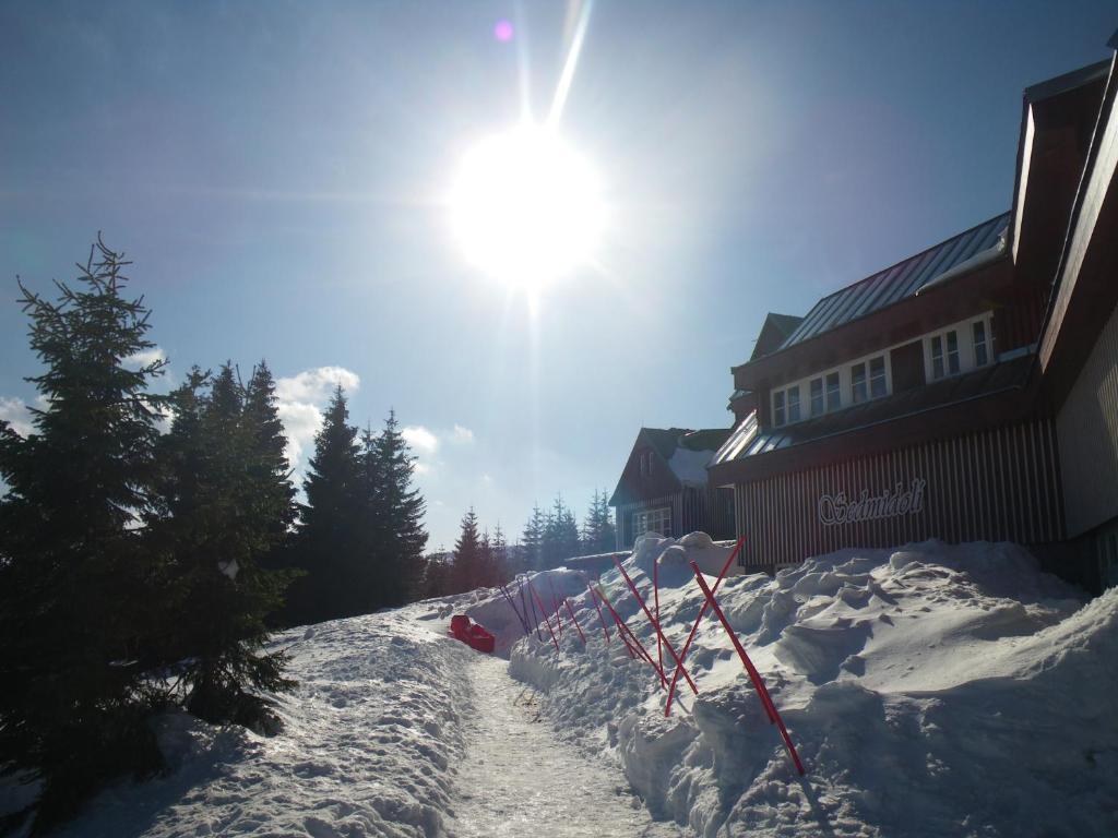 Horska Chata Sedmidoli Hotel Špindlerŭv Mlýn Eksteriør billede
