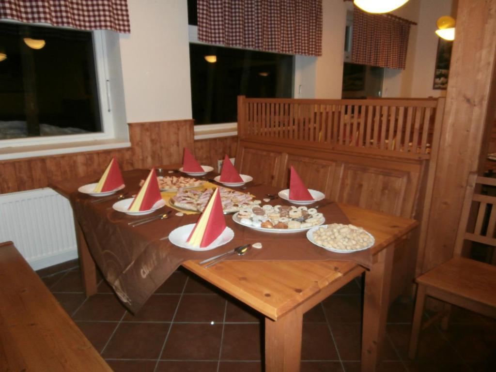 Horska Chata Sedmidoli Hotel Špindlerŭv Mlýn Eksteriør billede